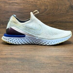 Nike Shoes Womens 10 Epic Phantom React Flyknit Running Light Blue Running Gym